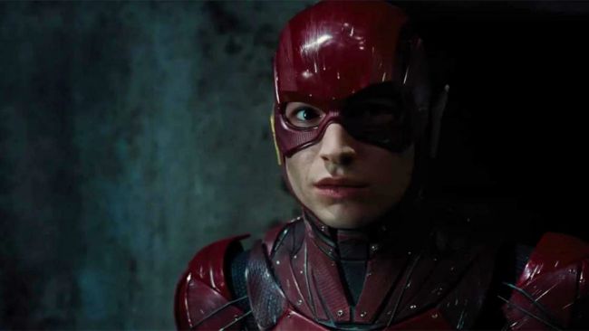 Ezra Miller ber om unnskyldning og hjelp for å redde The Flash