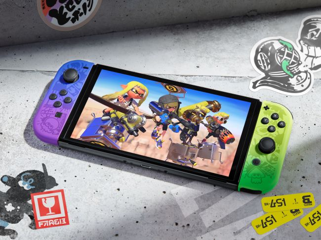 Nintendo lanserer ny Switch OLED med fargerikt Splatoon 3-design