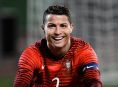 Cristiano Ronaldo blir dårligere i FIFA 22 - Lewandowski forbedres