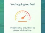 Tusenvis kjører bil mens de spiller Pokémon Go